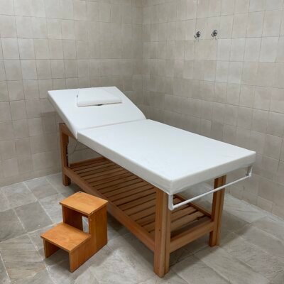 KIT Cama de Massagem Reclinável e Escada Oasis - PRONTA ENTREGA