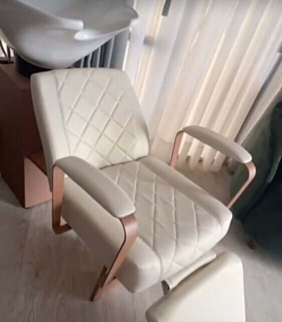 Lavatório Flex Lady com Cuba de Porcelana e Descanso de Pernas - Estrutura Rosé