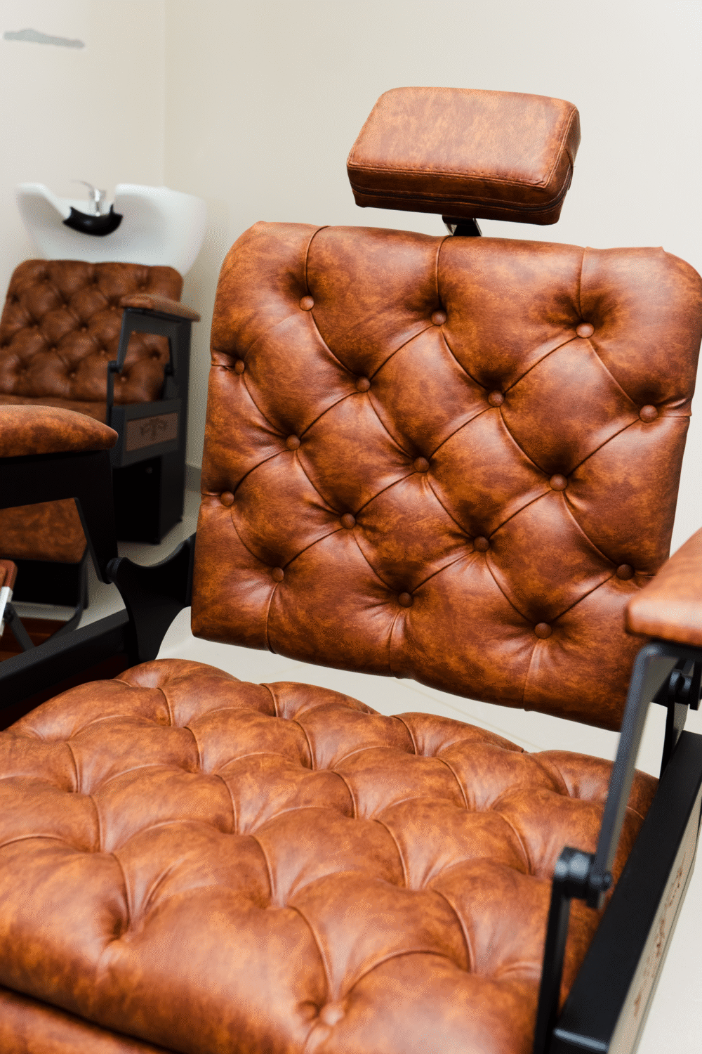 Cadeira de Barbeiro Hawk com Capitonê