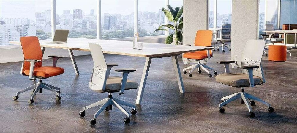 Cavaletti Moov - Cadeira para escritório Executiva Giratória 17201 - Encosto em Plástico