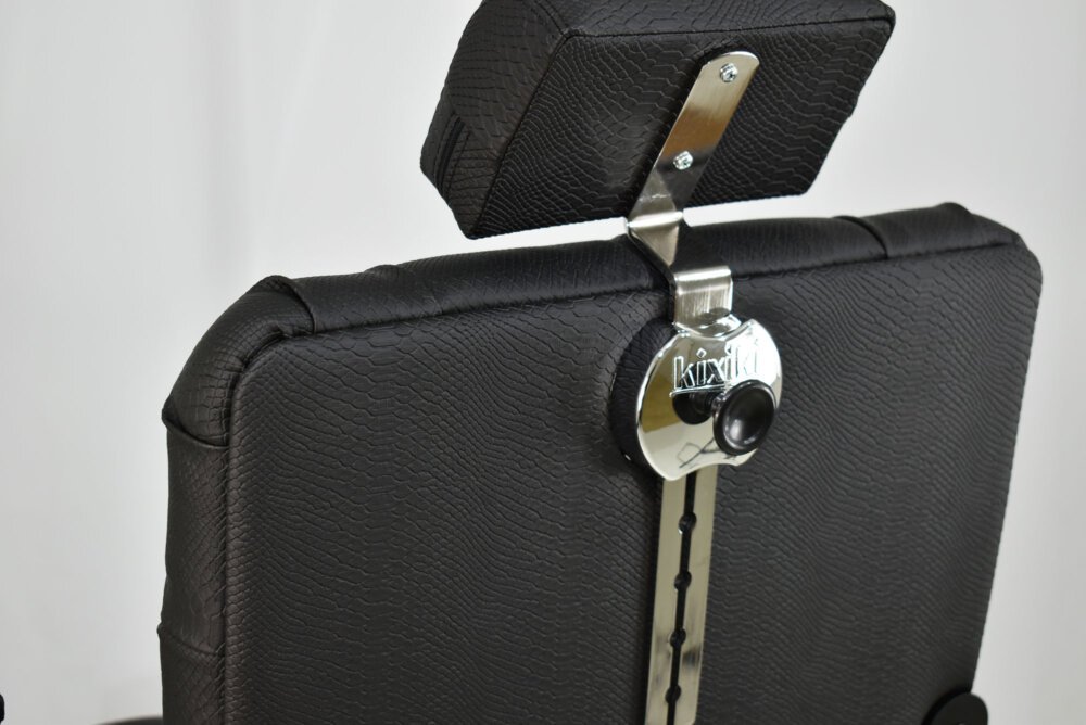 Cadeira de Barbeiro Hawk com Capitonê Cadeira de Barbeiro Hawk com Capitonê