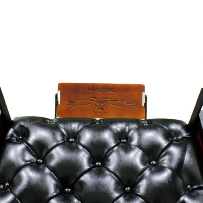 Cadeira de Barbeiro Hawk com Capitonê Cadeira de Barbeiro Hawk com Capitonê