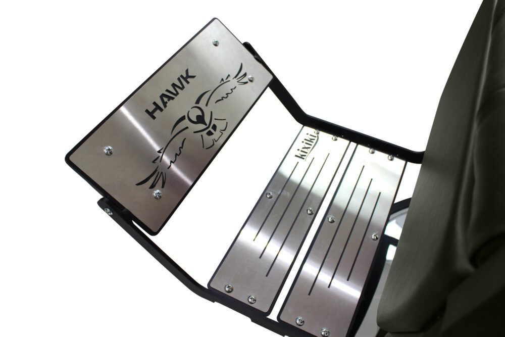 Cadeira de Barbeiro Hawk Silver com Capitonê Cadeira de Barbeiro Hawk Silver com Capitonê