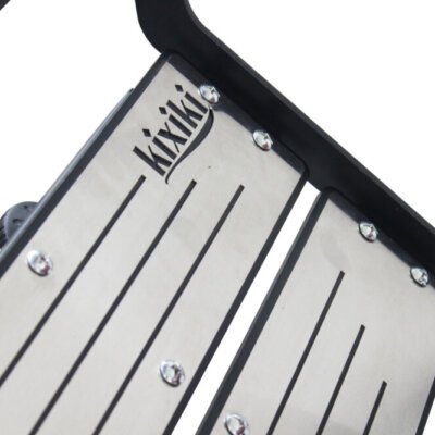 Cadeira de Barbeiro Hawk Silver com Capitonê Cadeira de Barbeiro Hawk Silver com Capitonê