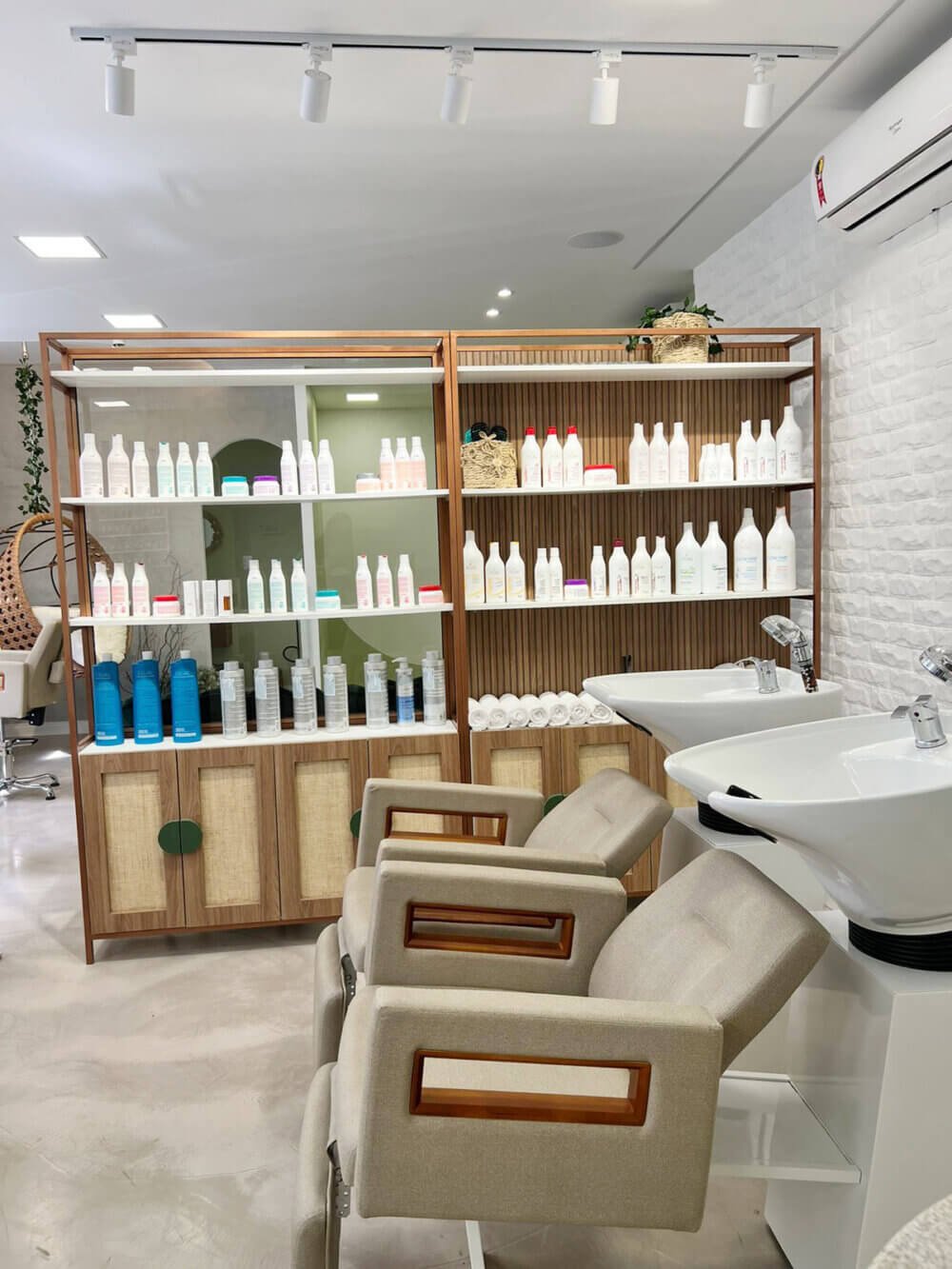 Lavatório Lisboa com Descanso de pernas para Salão de Beleza