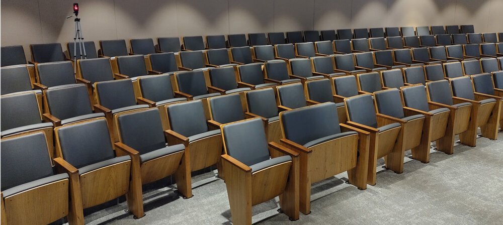 Cavaletti Coletiva - Poltrona Auditório 12018 E 12020