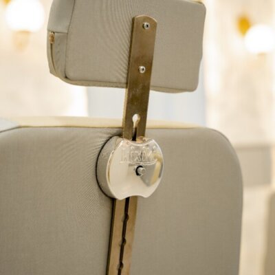 Cadeira de cabeleireiro Vogue Reclinável para Salão de Beleza