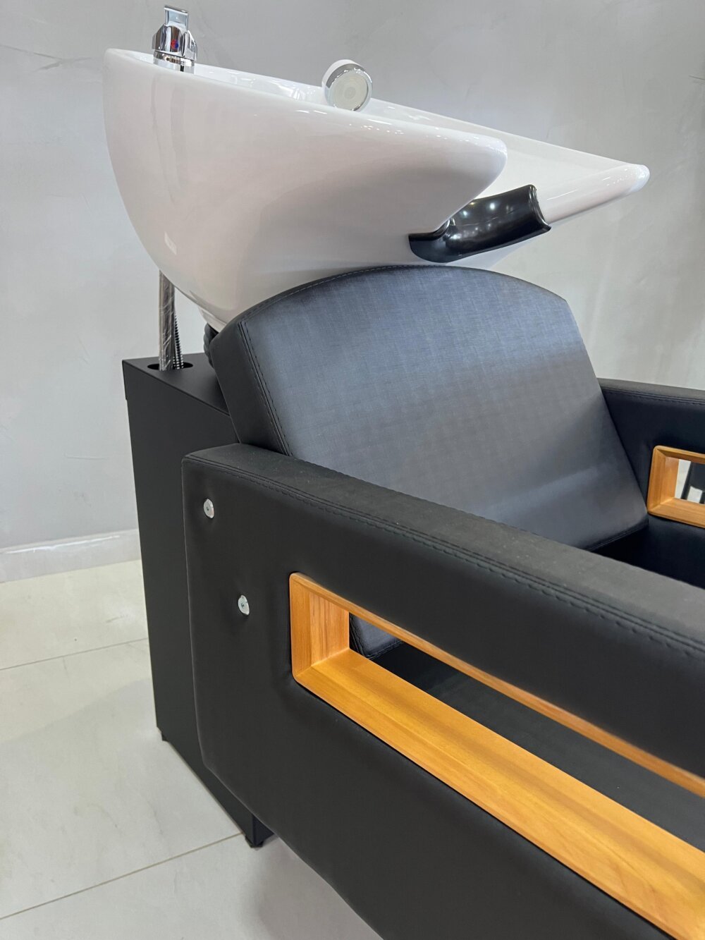 Lavatório Bella com Descanso de Pernas para Salão de beleza Lavatório Bella com Descanso de Pernas para Salão de beleza