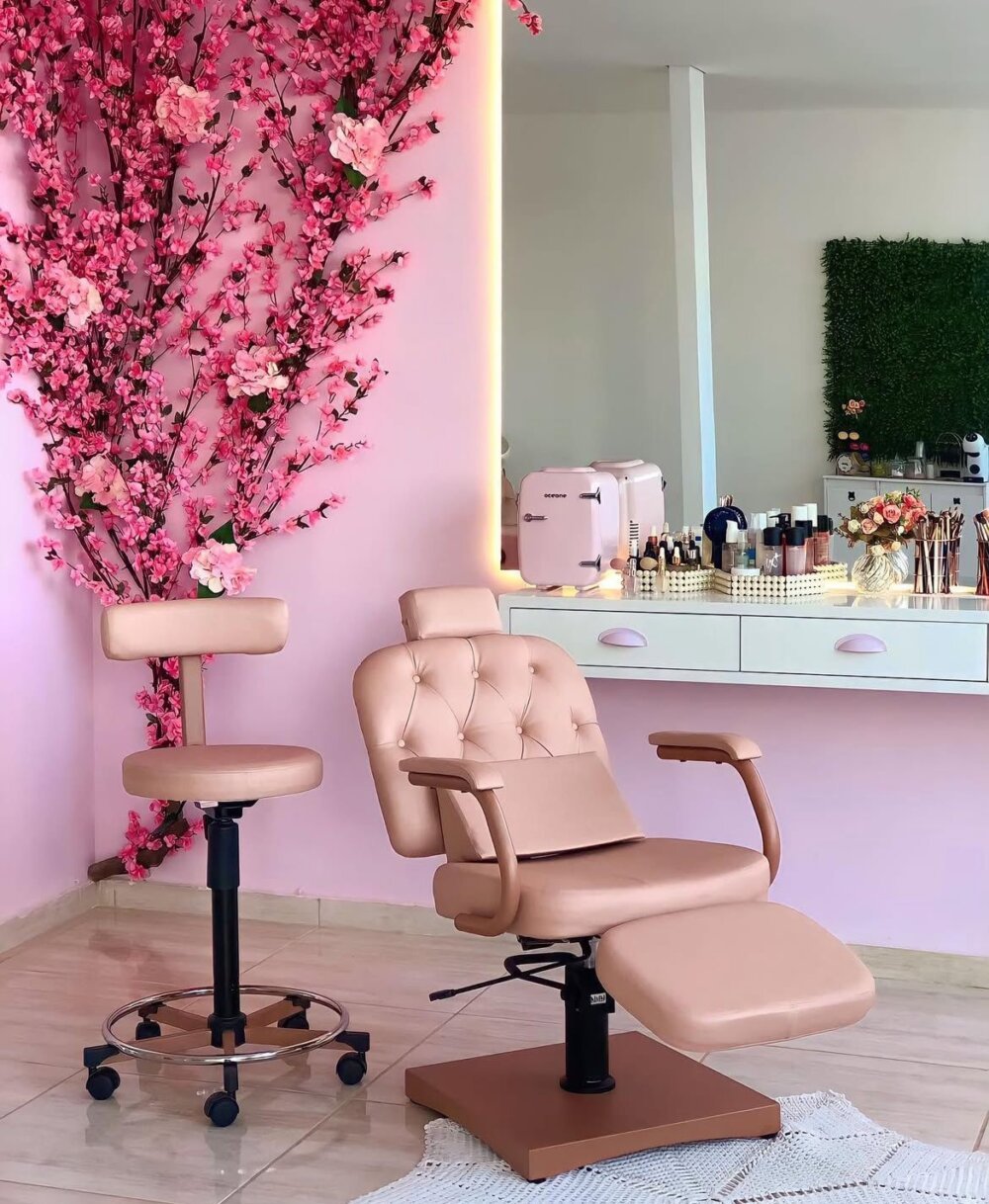 Cadeira Beauty Rosé com Descanso de Pernas para Salão de Beleza