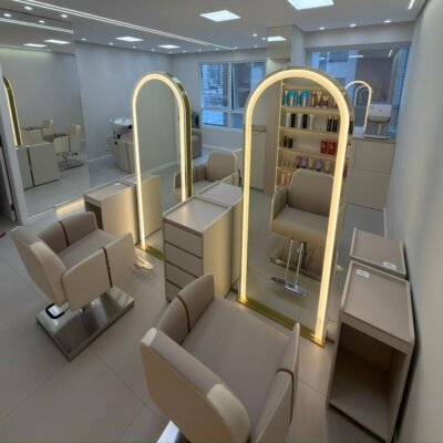 Cadeira Vogue Fixa para Cabeleireiro e Salão Cadeira Vogue Fixa para Cabeleireiro e Salão