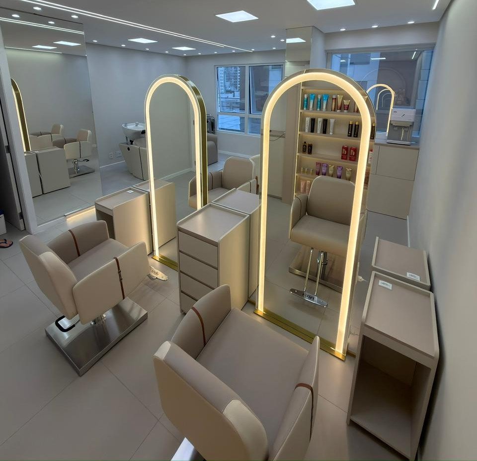 Cadeira Vogue Fixa para Cabeleireiro e Salão Cadeira Vogue Fixa para Cabeleireiro e Salão