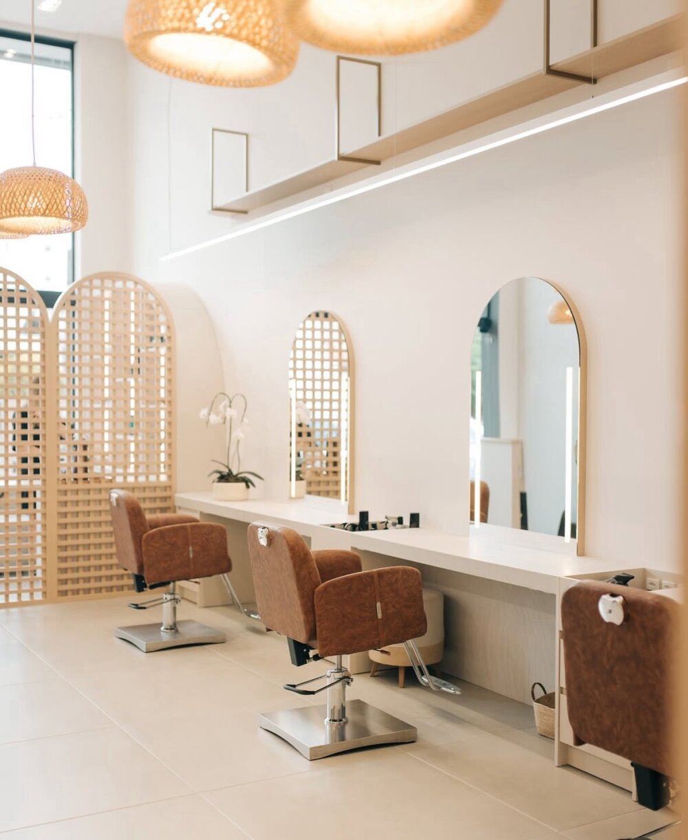 Cadeira Vogue Fixa para Cabeleireiro e Salão Cadeira Vogue Fixa para Cabeleireiro e Salão