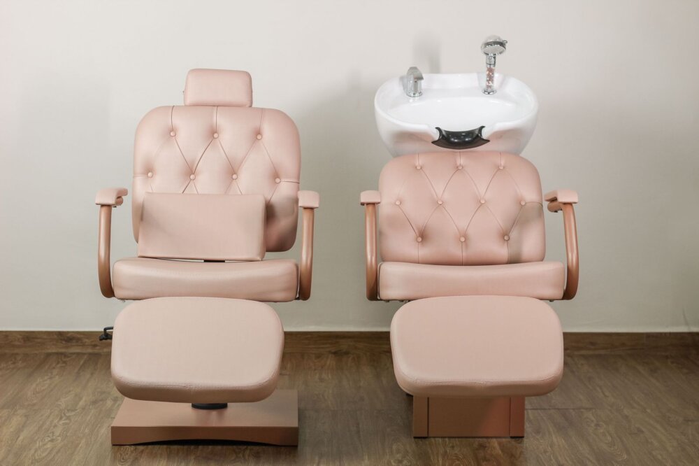 Combo Rose Beauty com Lavatório, Cadeira reclinável e mocho Combo Rose Beauty com Lavatório, Cadeira reclinável e mocho