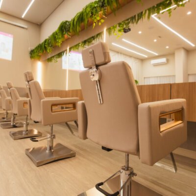 Cadeira de cabeleireiro Lisboa Reclinável para Salão de Beleza