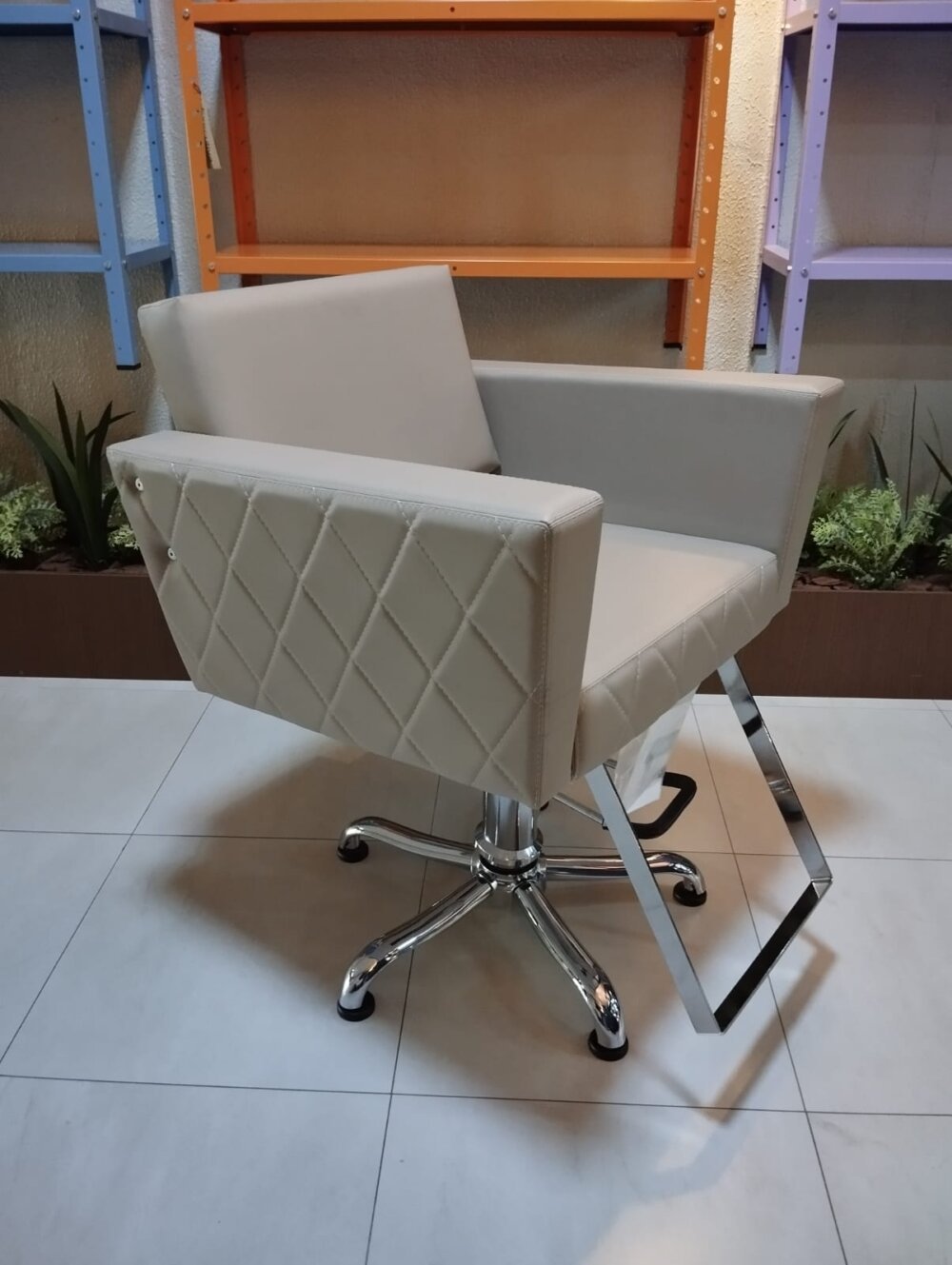 Cadeira Niágara com Matelassê fixa - OUTLET