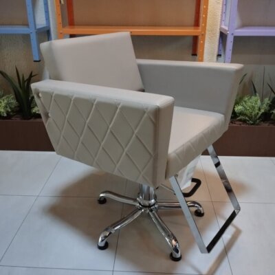 Cadeira Niágara com Matelassê fixa - OUTLET