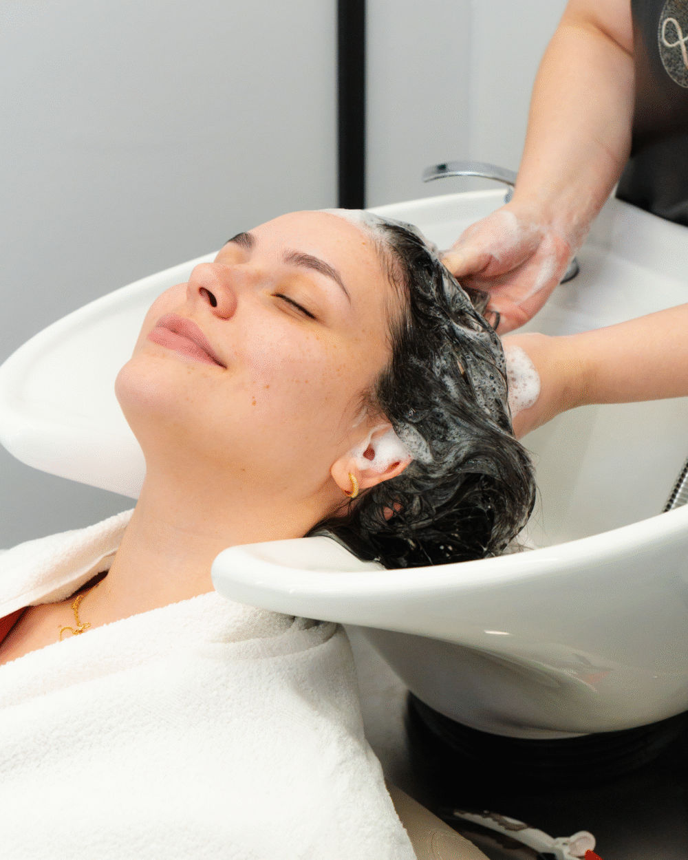 Lavatório Vogue Premium com Massageador e Elevação de Pernas Elétrica Lavatório Vogue Premium com Massageador e Elevação de Pernas Elétrica