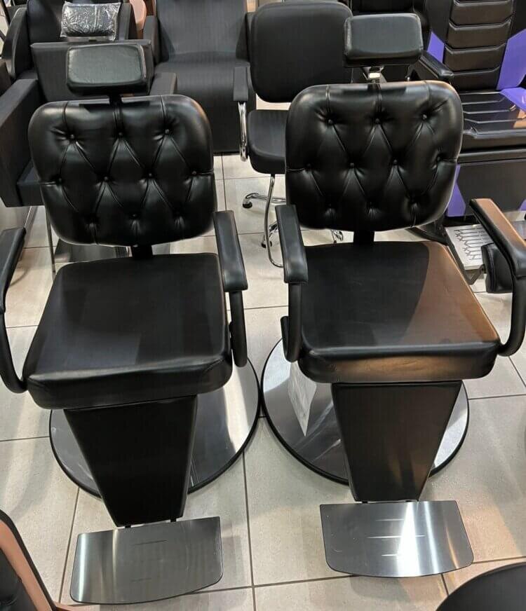 WhatsApp Image 2025-08-02 at 11.11.46 COMBO - 2 Cadeiras Barber Boss para Barbearia ou Salão - OUTLET
