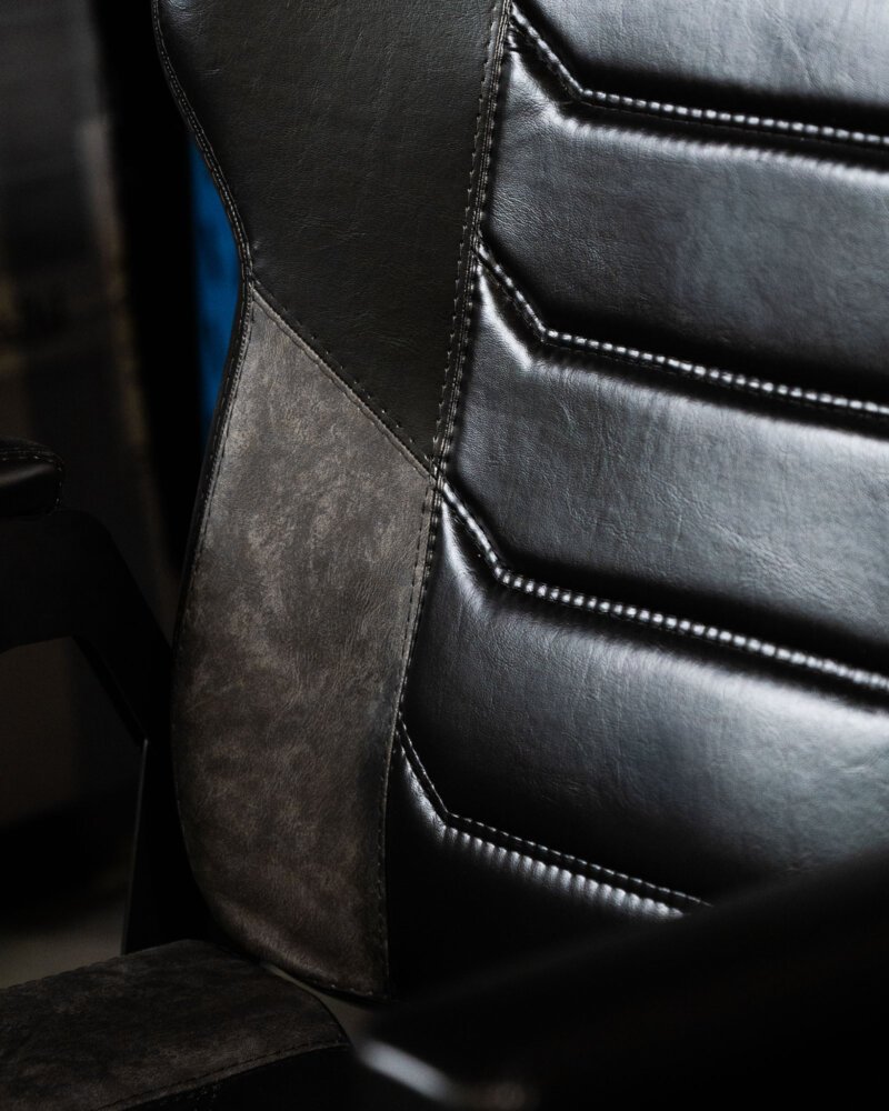 Cadeira de Barbeiro X1 PULSE com massageador - PRONTA ENTREGA Cadeira de Barbeiro X1 PULSE com massageador - PRONTA ENTREGA