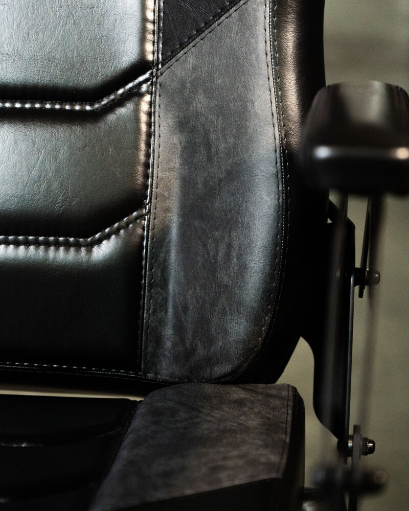 Cadeira de Barbeiro X1 PULSE com massageador - PRONTA ENTREGA Cadeira de Barbeiro X1 PULSE com massageador - PRONTA ENTREGA